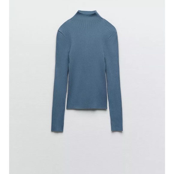 Women's Blue Ribbed Top - Picture 1 of 2